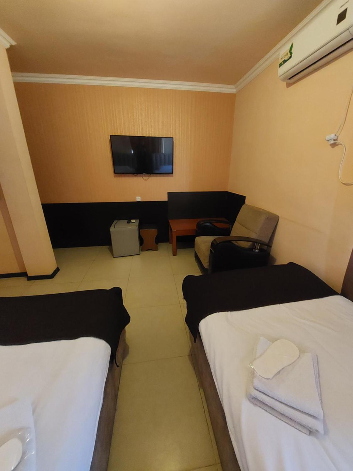 Rp Hotel- Hostel Jereván Kültér fotó